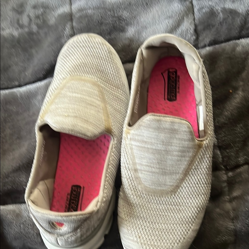 Skechers Cream Slip-On Sneakers with Pink Insoles